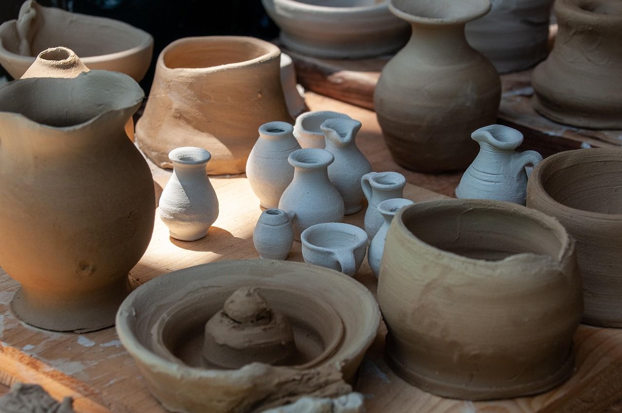 entdecken sie unseren contemporary crafts market – einzigartige, handgefertigte kunstwerke und moderne handwerkskunst aus verschiedenen materialien und stilen.