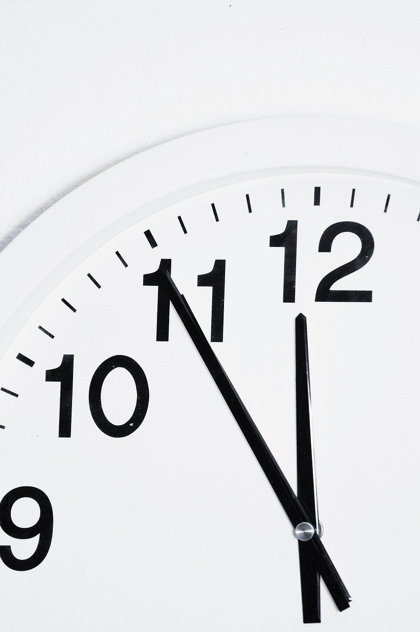 erleben sie einen spannenden countdown! verfolgen sie in echtzeit, wie die verbleibende zeit bis zum großen ereignis abläuft. perfekt für veranstaltungen, starts und besondere momente.