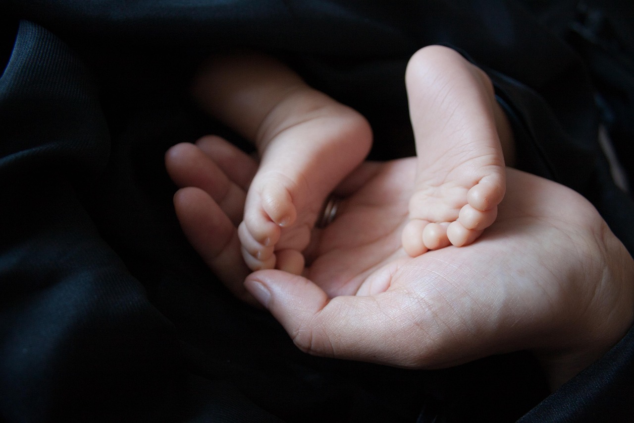 kinderschutz: maßnahmen und strategien zur gewährleistung der sicherheit und des wohlergehens von kindern weltweit.