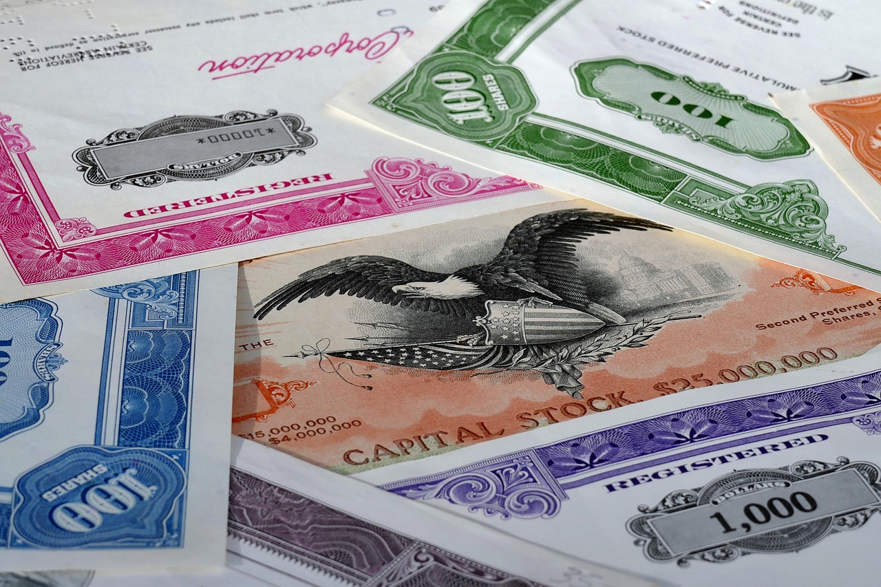 entdecken sie alles über etfs (exchange traded funds): funktionsweise, vorteile, risiken und wie sie mit etfs einfach und kostengünstig in verschiedene märkte investieren können.