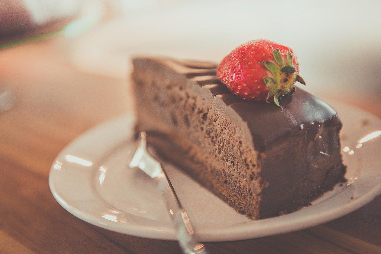 entdecken sie die faszinierende welt des cake art, wo kreative backtechniken auf exquisite designs treffen. lassen sie sich von unseren köstlichen kreationen inspirieren und lernen sie, wie sie selbst atemberaubende kuchen zaubern können!