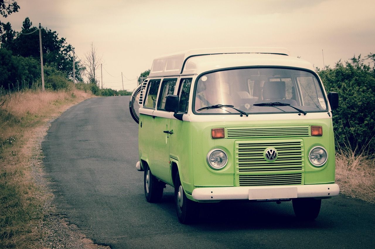 entdecken sie unsere vielseitigen campervans für unvergessliche abenteuer auf rädern. komfortabel, flexibel und bestens ausgestattet für ihre reisen.