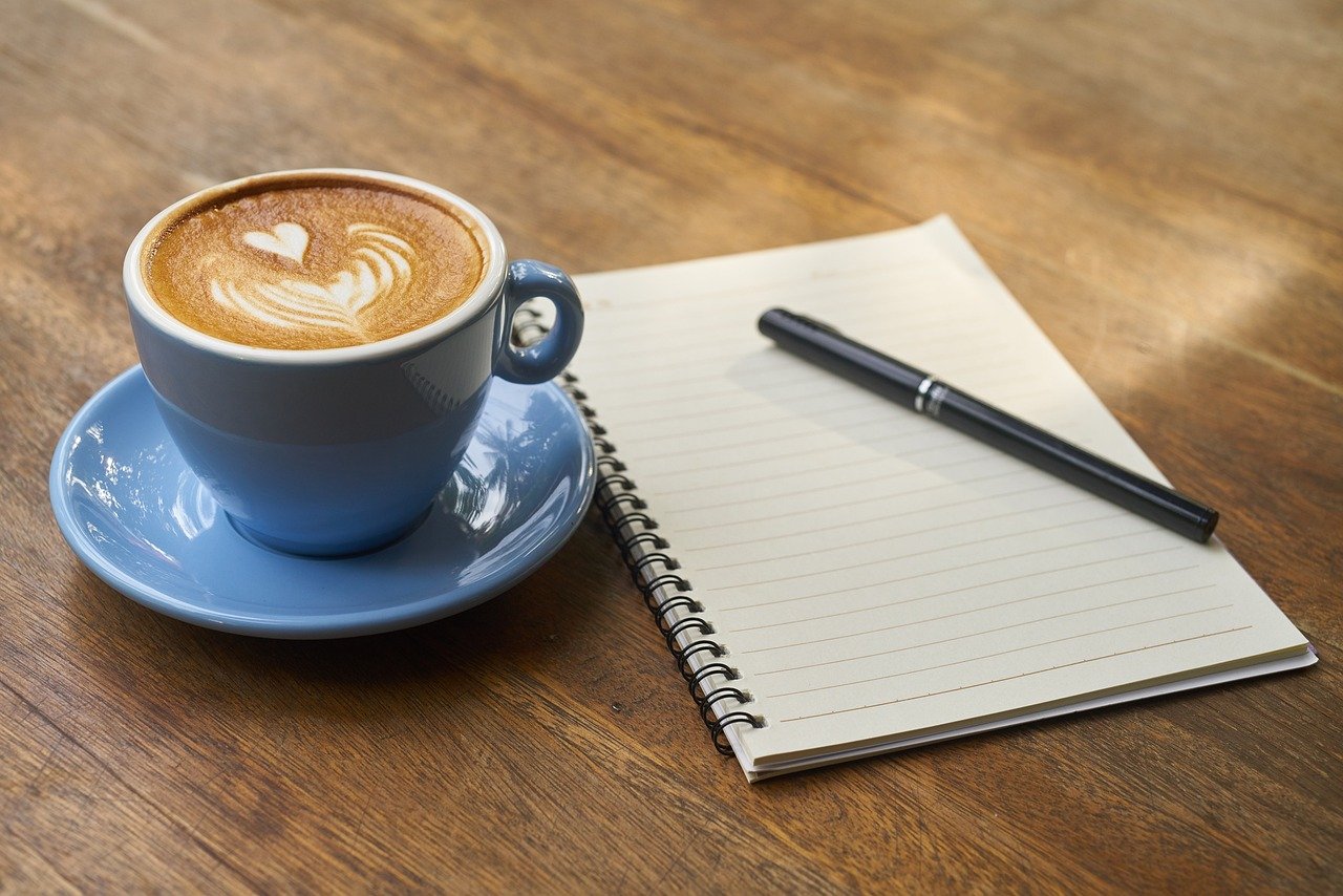 entdecken sie die faszinierende welt des kaffees – von den besten sorten über die zubereitung bis hin zu genussvollen rezepten. tauchen sie ein in den aromatischen genuss und lernen sie alles über die kultur und die vielfalt des kaffees.