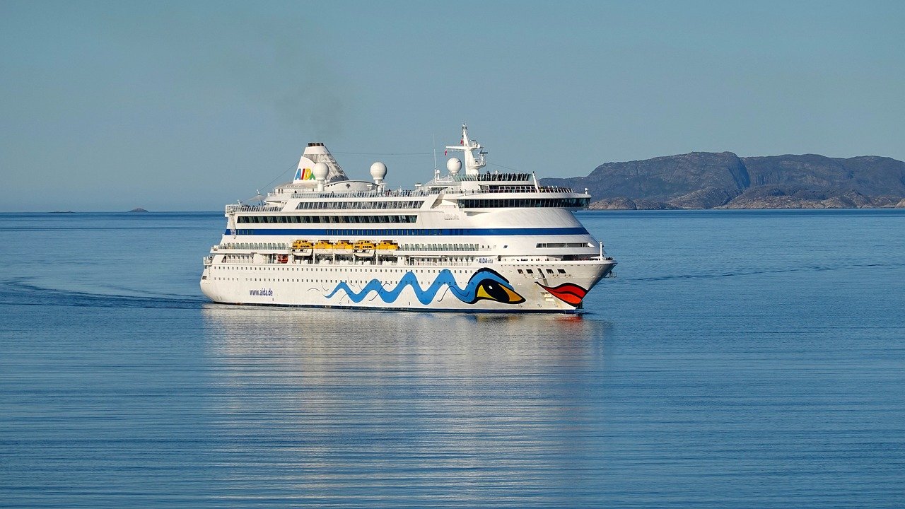 entdecken sie unvergessliche kreuzfahrten mit aida, wo komfort und abenteuer auf hoher see auf sie warten. genießen sie erstklassigen service, abwechslungsreiche reiseziele und zahlreiche aktivitäten an bord.