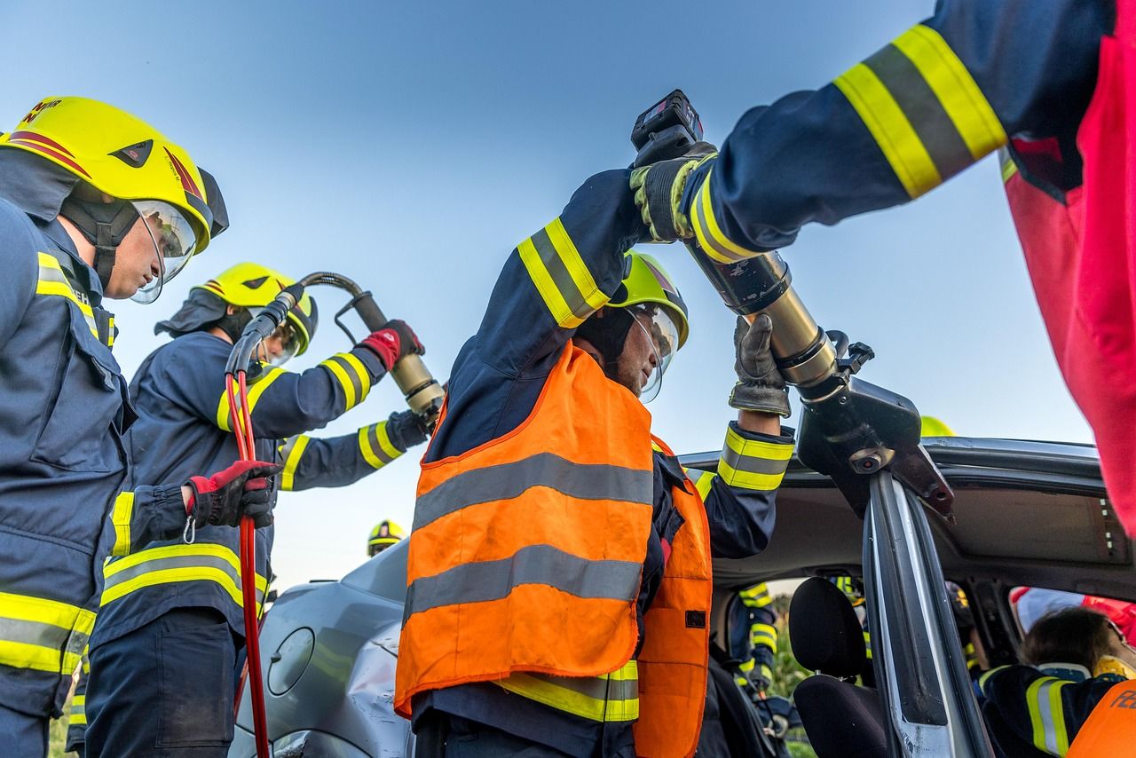 erfahren sie mehr über skiunfälle, deren ursachen, präventionsmaßnahmen und wie sie im notfall richtig reagieren können, um ihre sicherheit auf der piste zu gewährleisten.