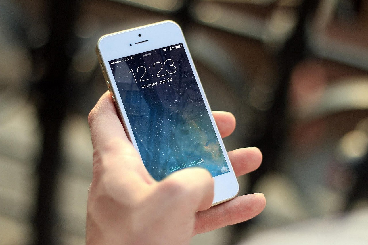 Erster Teil des „Kieler Dialogs“: Die Rolle von Smartphones im Schulalltag