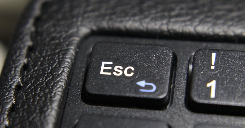 ESC leuchtet dauerhaft: Ursachen und schnelle Lösungen