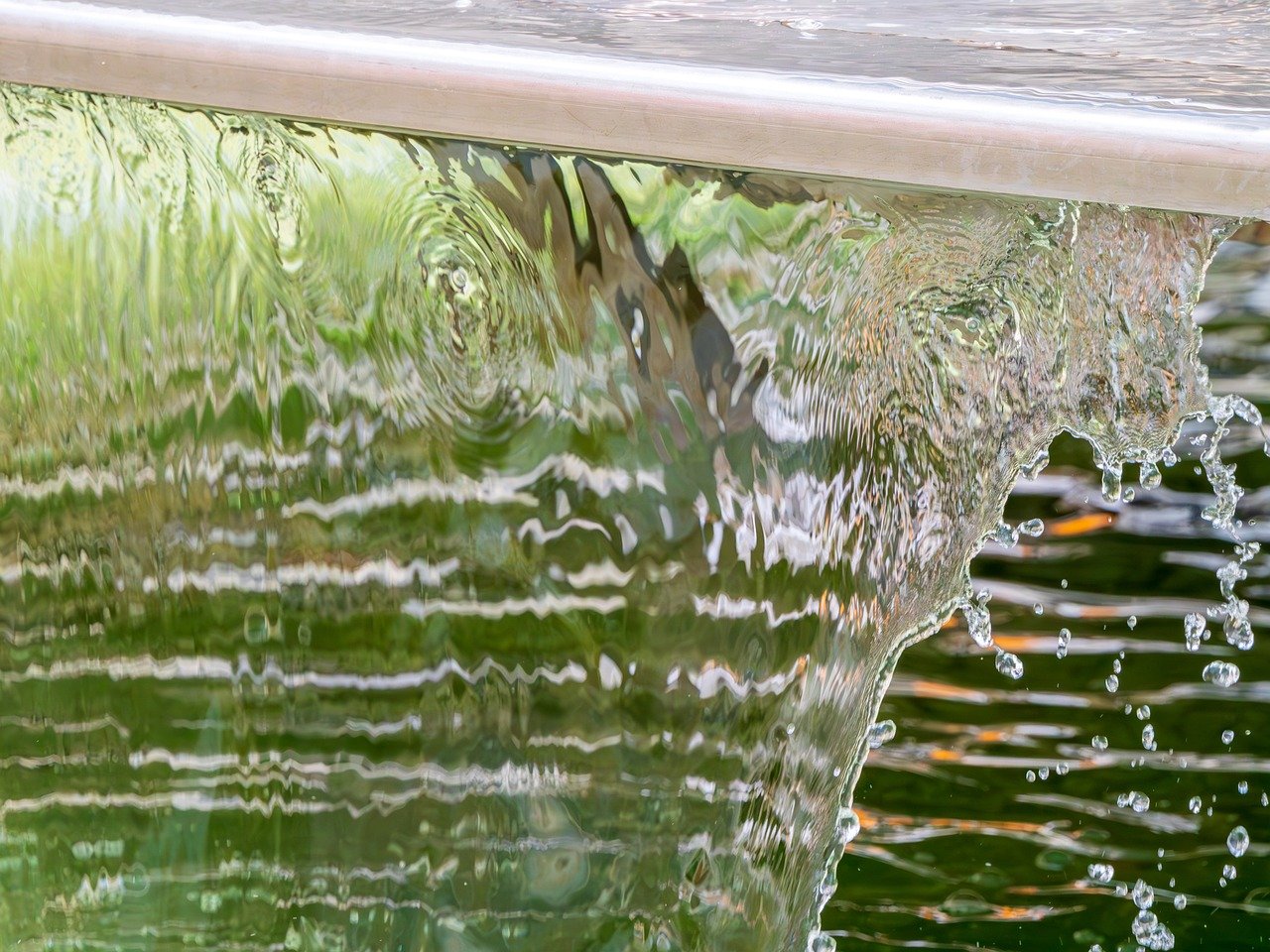 wasser ist eine essentielle ressource für das leben auf der erde. entdecken sie die bedeutung von wasser für unsere gesundheit, umwelt und wirtschaft sowie tipps zur nachhaltigen nutzung und zum schutz dieser kostbaren ressource.