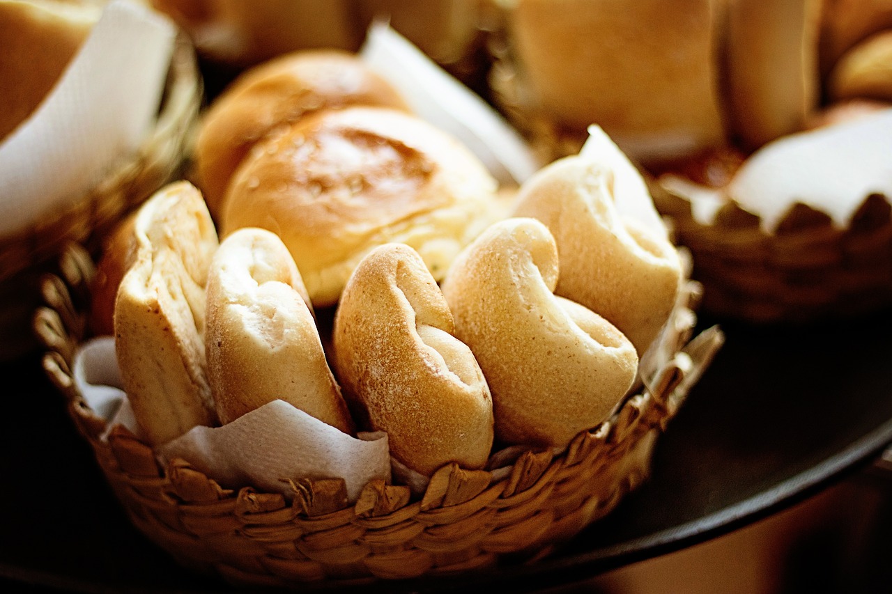 entdecken sie die kunst des brotbackens! unsere anleitung bietet ihnen leicht verständliche rezepte und tipps, um köstliches, frisch gebackenes brot zu hause zu zaubern. ideal für anfänger und erfahrene bäcker!