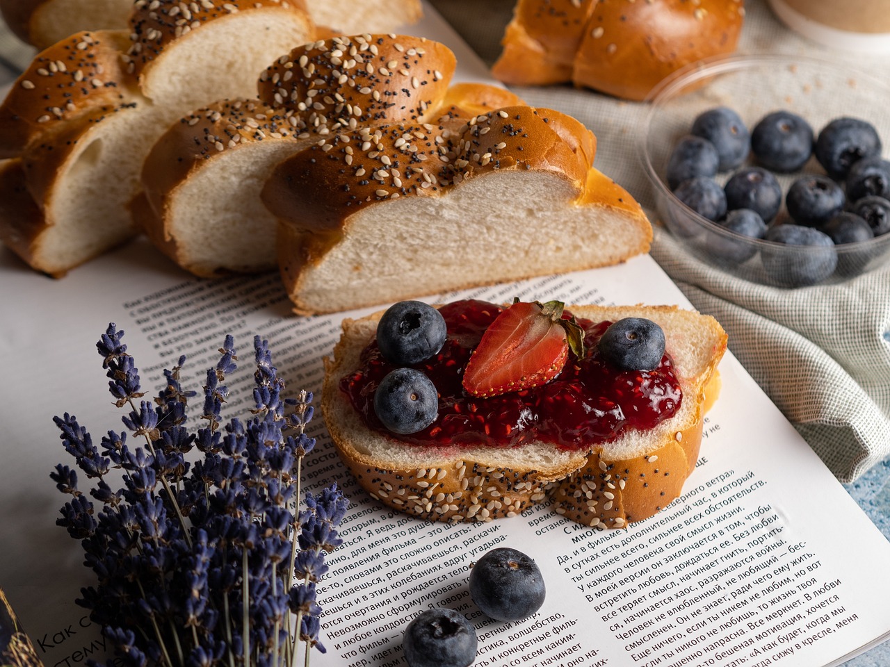 entdecken sie unsere köstlichen hausgemachten marmeladen, zubereitet aus frischen, hochwertigen zutaten. genießen sie den authentischen geschmack und die vielfalt der früchte, die in jeder portion steckt. ideal für frühstück, desserts oder als geschenk!