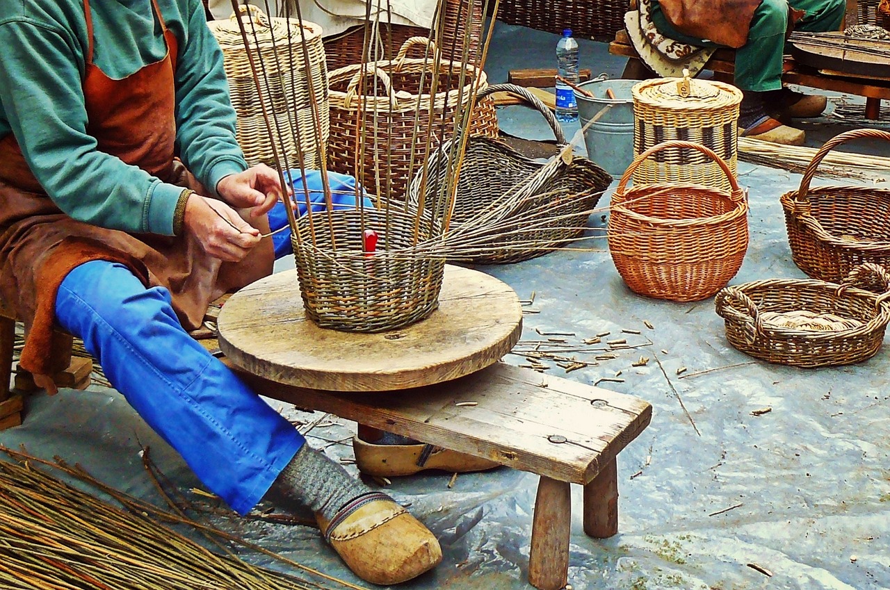 entdecken sie die faszinierende welt des handwerks! von traditionellen techniken bis hin zu modernen diy-projekten – lassen sie ihrer kreativität freien lauf und finden sie inspirierende ideen für ihre nächsten bastelarbeiten.