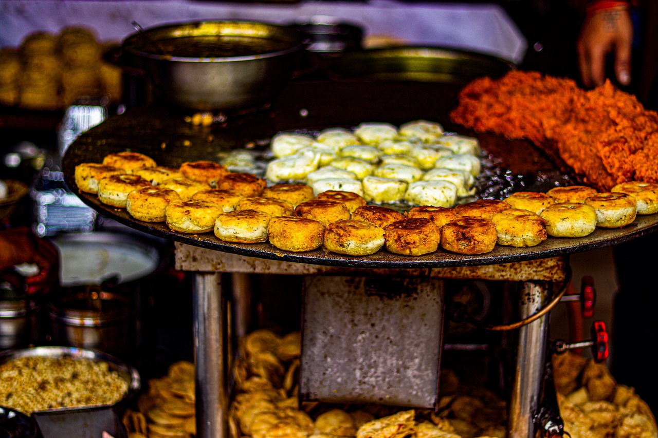 entdecken sie die aufregende welt der street food-küche! genießen sie köstliche und authentische gerichte aus aller welt, die an straßenständen und food trucks serviert werden. ein fest der aromen und kulturen erwartet sie!