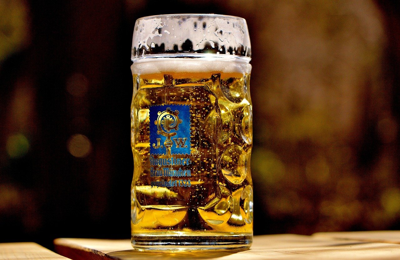 entdecken sie die kunst des bierbrauens! lernen sie die verschiedenen methoden und zutaten für die herstellung ihres eigenen, köstlichen bieres. perfekt für anfänger und erfahrene brauer.