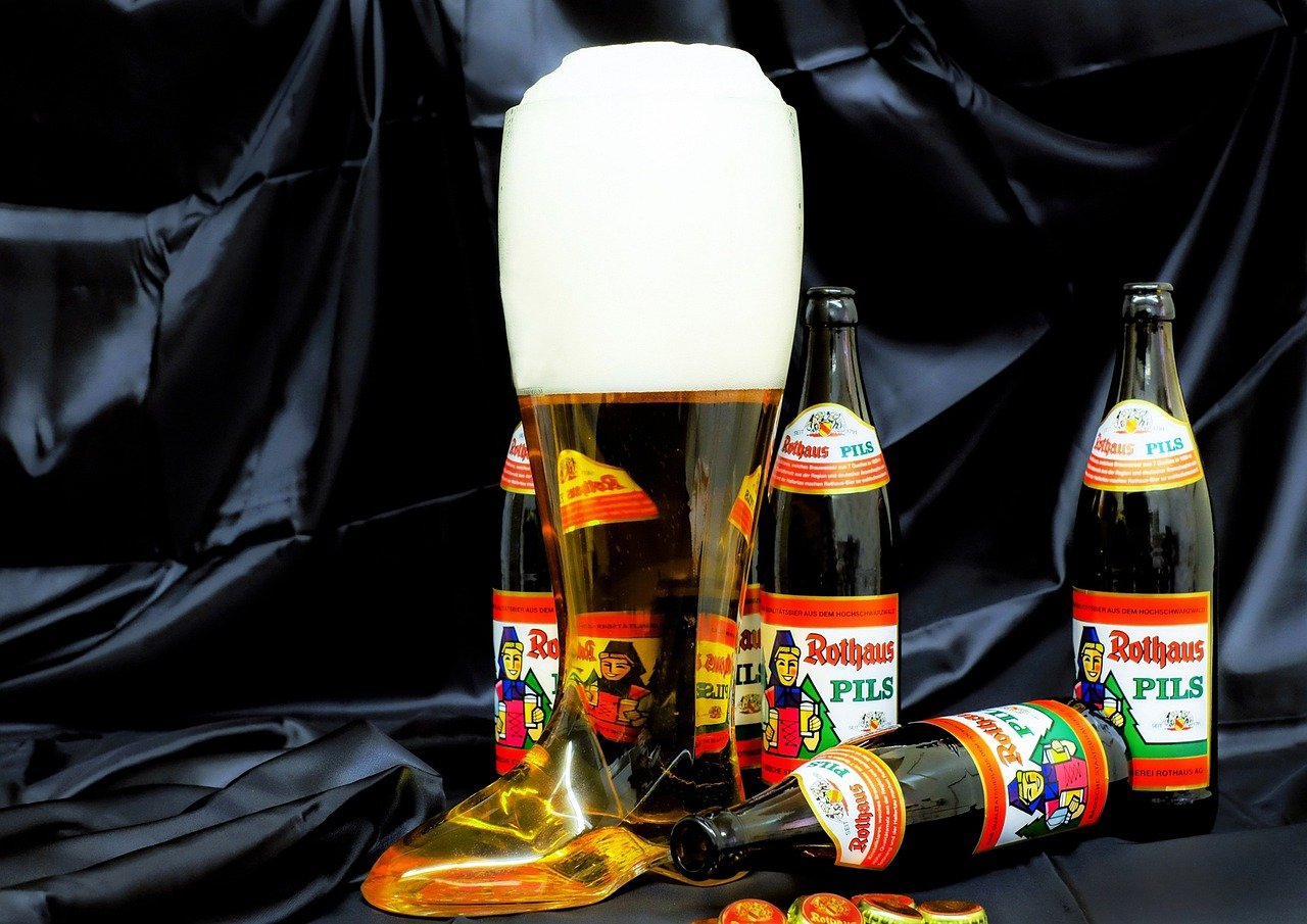 entdecken sie die faszinierende welt des bierbrauens! erfahren sie alles über die verschiedenen brautechniken, zutaten und geheimnisse, um ihr eigenes perfektes bier zu hause zu brauen.
