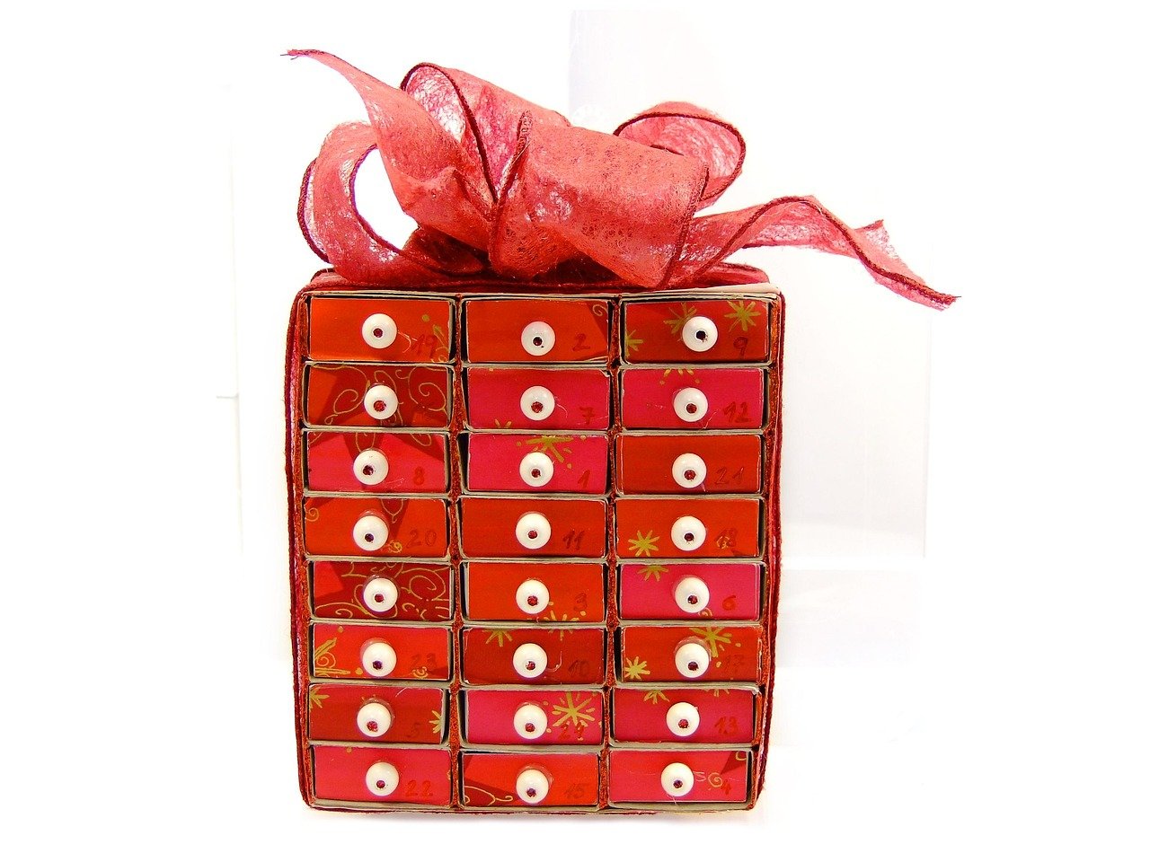 entdecken sie die magie der adventszeit mit unserem einzigartigen adventskalender! füllen sie jeden tag mit überraschungen, genuss und festlicher vorfreude. ideal für groß und klein, um die tage bis weihnachten zu zählen.