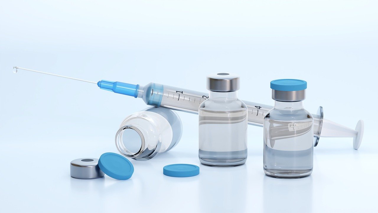 entdecken sie die neuesten informationen und entwicklungen rund um das thema impfpflicht. erfahren sie, warum nationale impfmandate ergriffen werden, wie sie umgesetzt werden und welche auswirkungen sie auf die gesundheit der bevölkerung haben können.