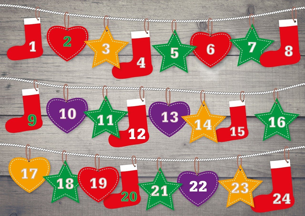 entdecken sie die magie der vorweihnachtszeit mit unserem einzigartigen adventskalender! jeden tag eine neue überraschung, die die freude auf weihnachten steigert. ideal für kinder und erwachsene, um die festliche stimmung zu genießen.