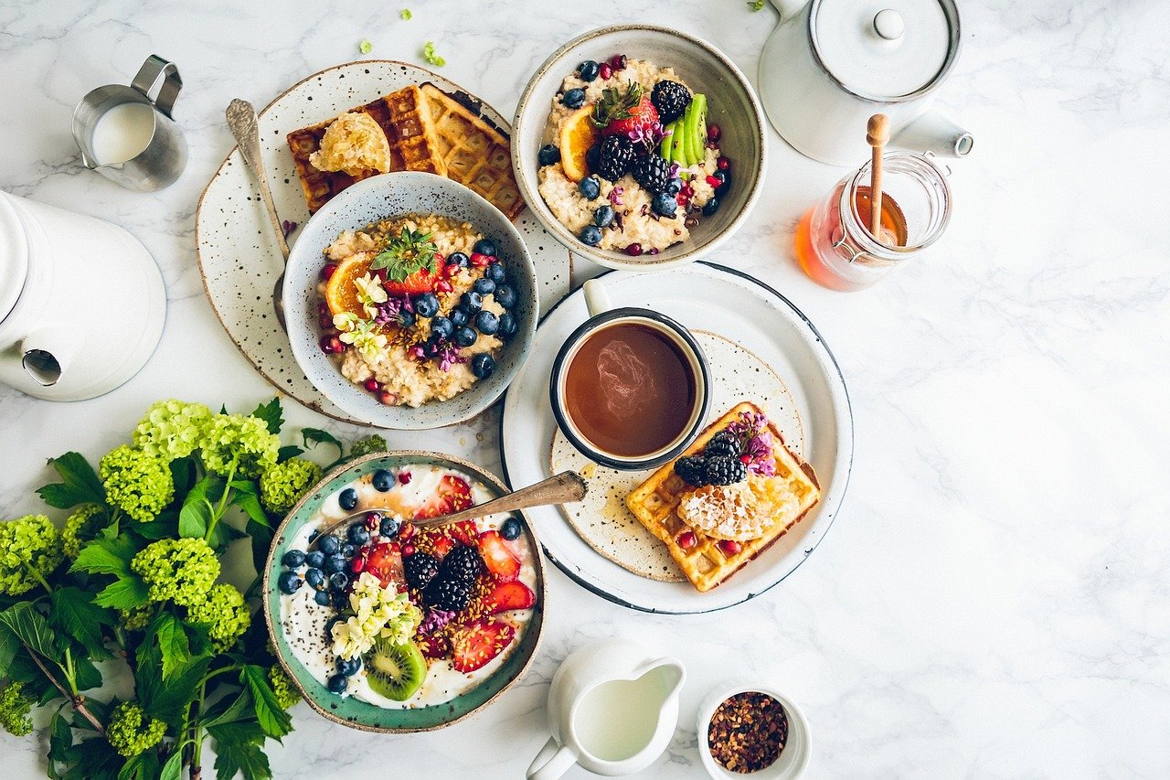 entdecken sie köstliche frühstücksrezepte, die perfekt für den start in den tag sind. von herzhaften optionen bis hin zu süßen leckereien – finden sie ideen und inspiration für ein unvergessliches frühstück.