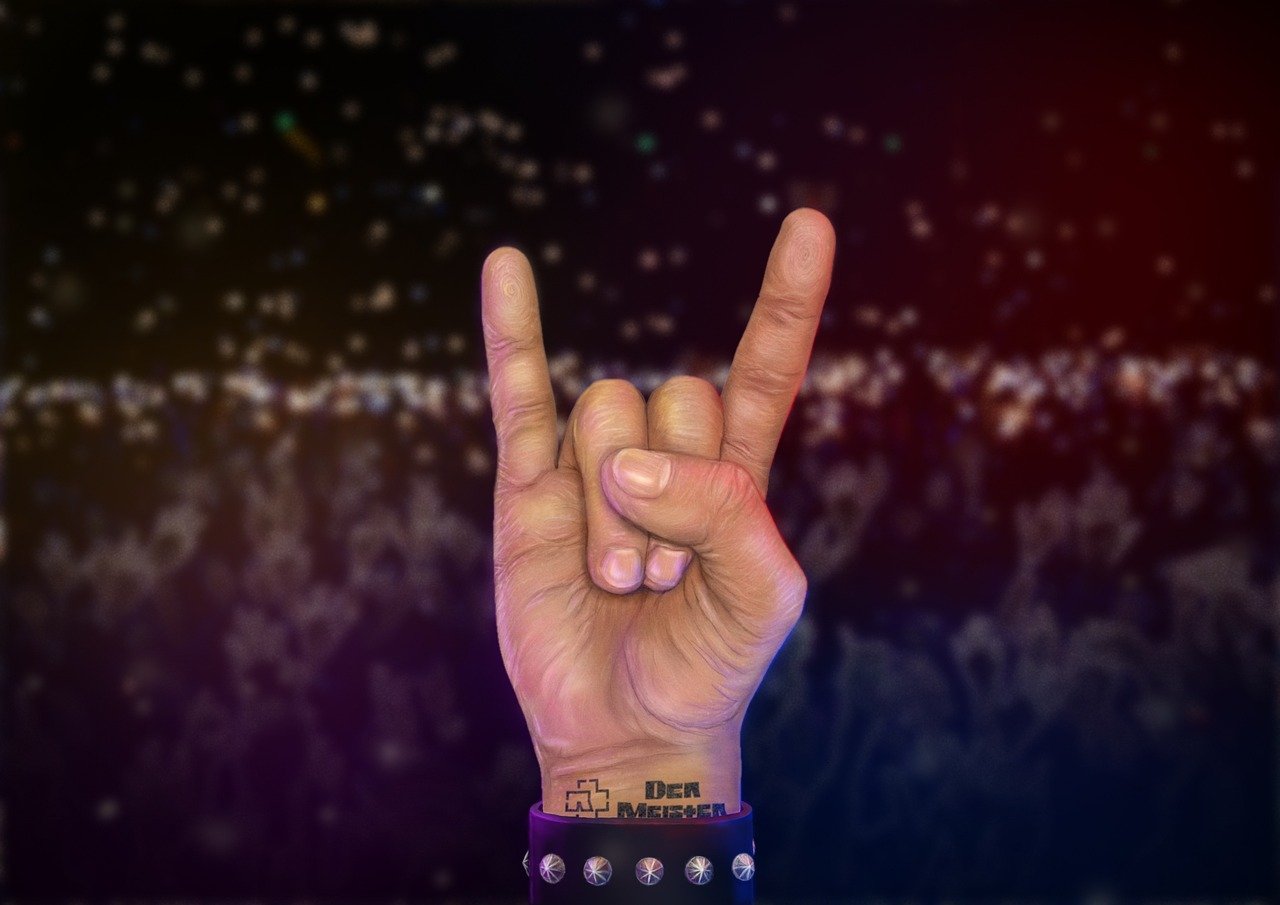 entdecken sie die aufregende welt des rock'n'roll! lassen sie sich von kraftvollen melodien, legendären künstlern und einer pulsierenden kultur mitreißen, die generationen geprägt hat. tauchen sie ein in die rhythmusgeschichte des rock'n'roll und erleben sie unvergessliche momente der musik.