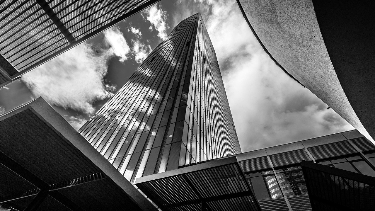entdecken sie die rolle der vereinten nationen in der internationalen zusammenarbeit, förderung des friedens und der sicherheit sowie die sicherstellung der menschenrechte weltweit.