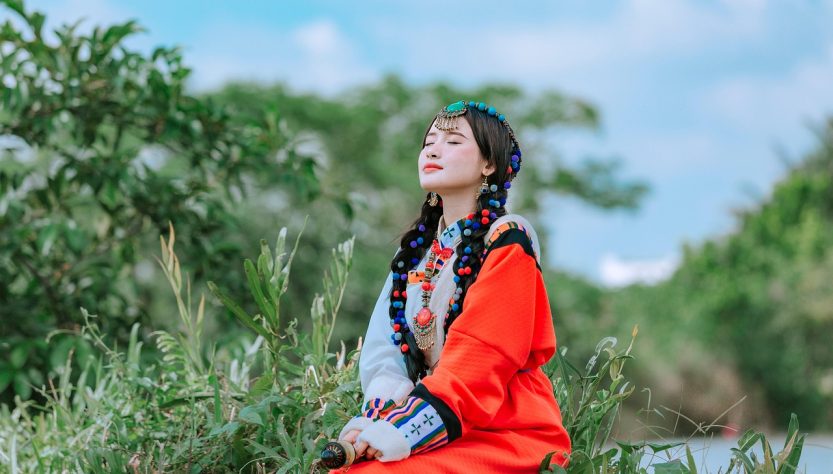 erleben sie die faszinierende welt der kulturellen fusion, wo verschiedene traditionen, farben und klänge aufeinandertreffen und eine einzigartige mischung aus kunst, musik und kulinarischen genüssen schaffen.