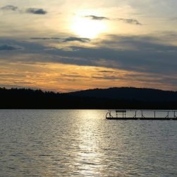 entdecken sie die zauberhafte atmosphäre des mittsommers! feiern sie mit uns die längsten tage des jahres voller traditionen, festlichkeiten und unvergesslicher erlebnisse in der warmen sommernacht.