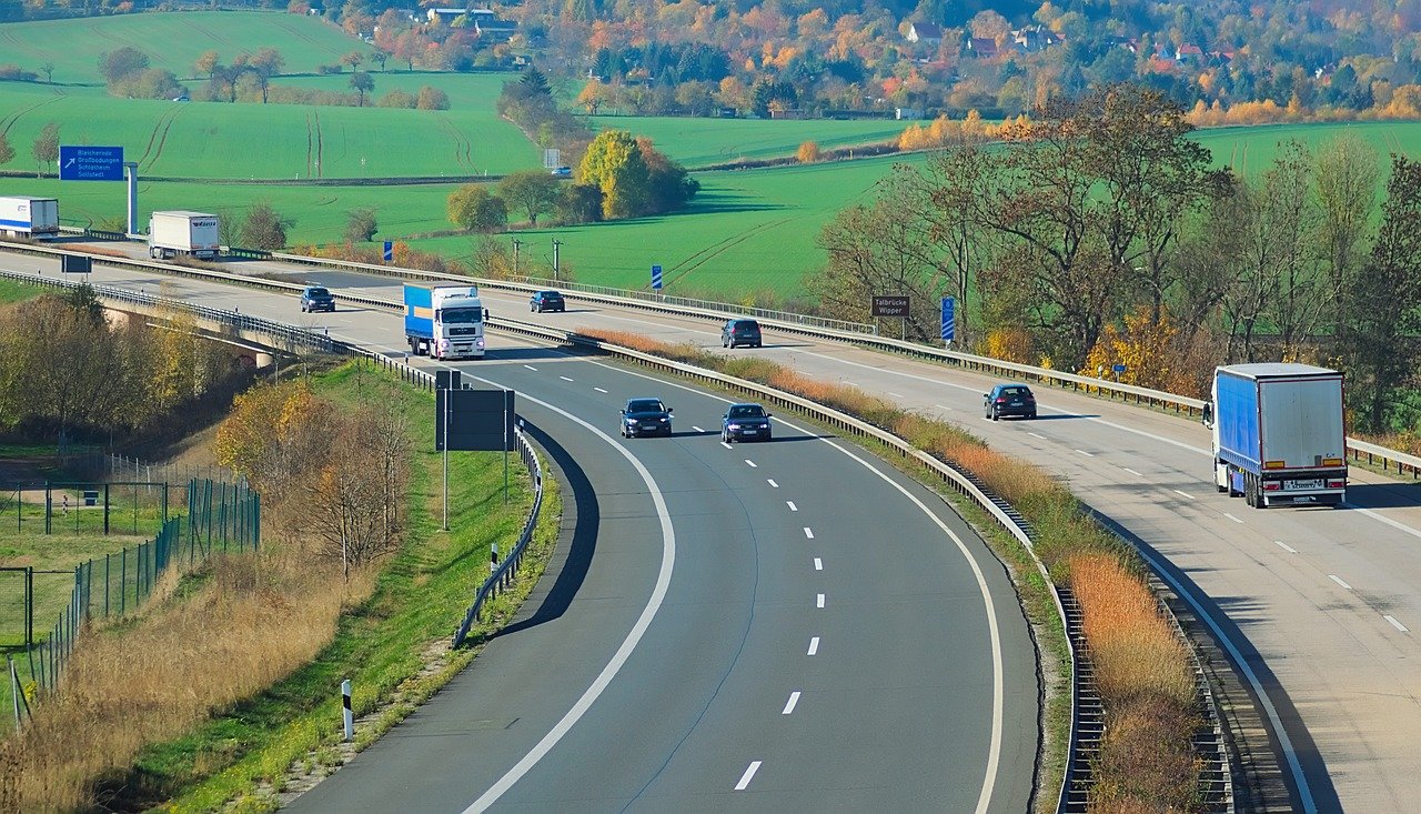 erleben sie die schönheit der thüringer landschaften, die reiche kultur und geschichte sowie köstliche regionale spezialitäten. entdecken sie die besten sehenswürdigkeiten und aktivitäten in thüringen.