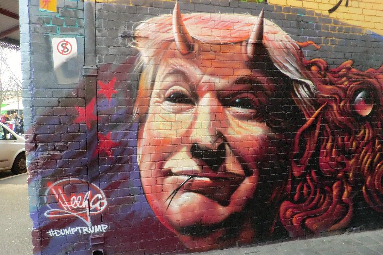 entdecken sie die kontroversen ansichten und die politischen entscheidungen von donald trump, dem ehemaligen präsidenten der usa. erfahren sie mehr über seinen einfluss auf die amerikanische und globale politik.