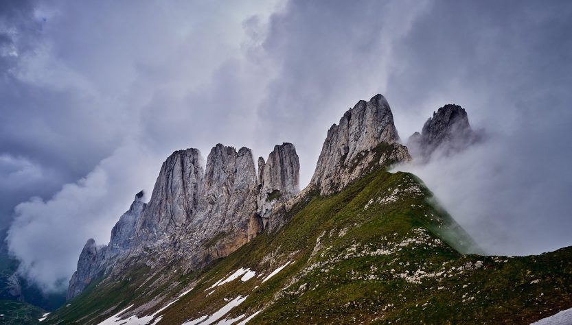 entdecken sie aufregende abenteuer und spannende erlebnisse. tauchen sie ein in neue welten, testen sie ihre grenzen und genießen sie unvergessliche momente in der natur oder bei aufregenden aktivitäten.
