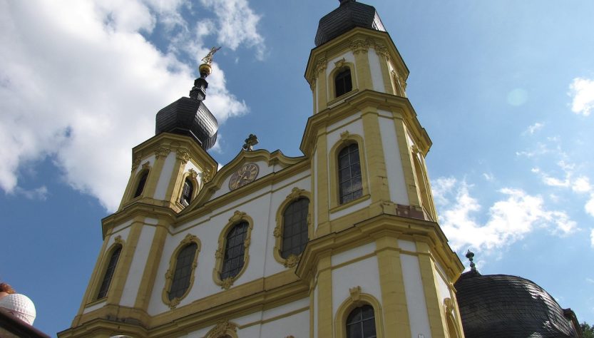 entdecken sie franken, eine malerische region in deutschland, bekannt für ihre historische architektur, köstlichen weine und atemberaubenden landschaften. genießen sie die kulturellen highlights und die herzliche gastfreundschaft der einheimischen.