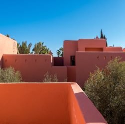 erleben sie unvergessliche reisen in marokko mit unseren nützlichen reisetipps. entdecken sie die besten orte, die kulturellen highlights und praktische ratschläge für ihre abenteuer in diesem faszinierenden nordafrikanischen land.