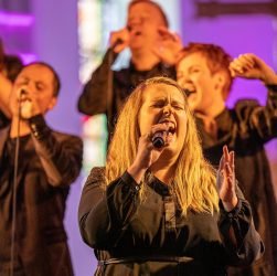 der zirkadiane rhythmus ist ein natürlicher, biologischer prozess, der den schlaf-wach-zyklus reguliert und unseren körper auf die tageszeiten einstellt. entdecken sie, wie dieser rhythmus unser wohlbefinden beeinflusst und tipps zur optimierung ihres schlafs.