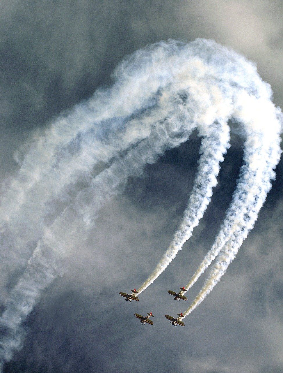 entdecken sie die faszinierende welt des flugzeugessens! erfahren sie mehr über die unterschiedlichen menüs, die von airlines angeboten werden, und die herausforderungen der zubereitung von speisen in der luft. lassen sie sich von einzigartigen geschmackserlebnissen an bord überraschen!