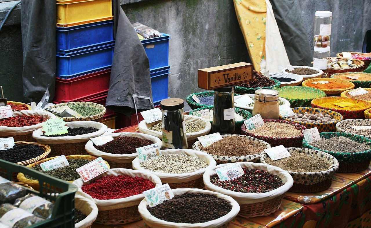 entdecken sie den französischen markt: eine vielfältige auswahl an frischen produkten, regionalen spezialitäten und authentischem handwerk. tauchen sie ein in die kultur und gastronomischen köstlichkeiten frankreichs.