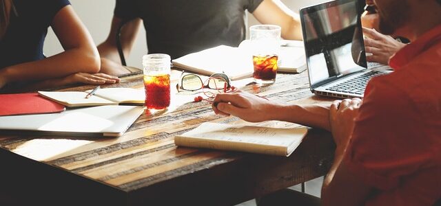 Initiative &sbquo;Miltenberg Babbelt&lsquo;: Das letzte Pubquiz vor der Sommerpause &ndash; der Pub war bis auf den letzten Platz gef&uuml;llt