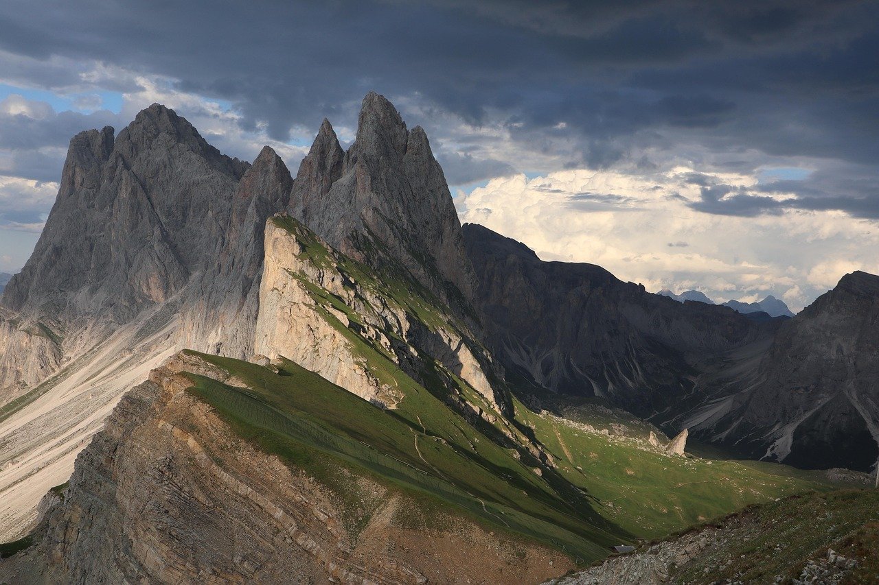 entdecken sie die faszinierende welt der unesco-welterbestätten, kultur- und naturerbestätten, die von ihrer außergewöhnlichen bedeutung und schönheit geprägt sind. erfahren sie mehr über den schutz und die förderung des kulturellen erbes weltweit.