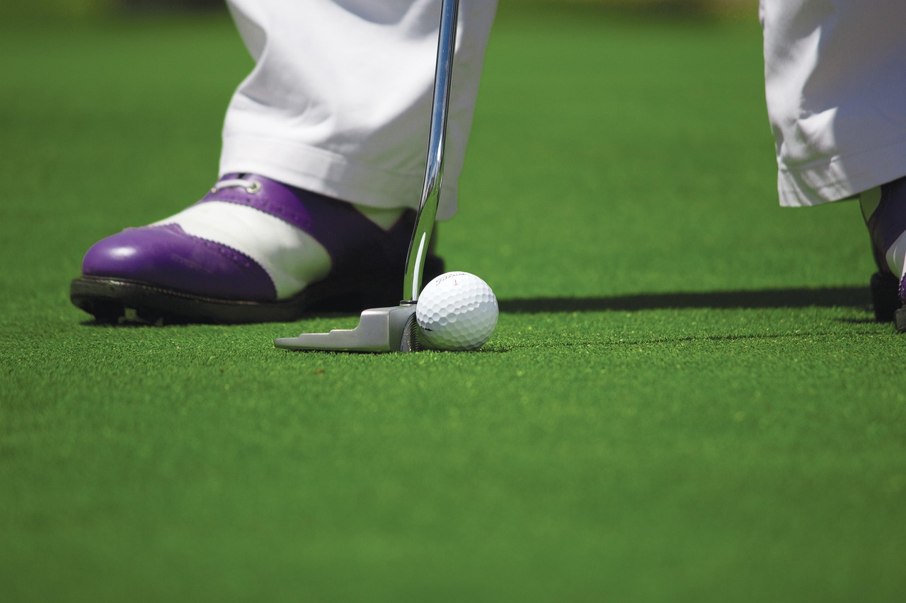 entdecken sie exklusive vorteile mit einer golfclub-mitgliedschaft – zugang zu erstklassigen plätzen, turnieren und einer lebendigen community. jetzt informieren und mitglied werden!