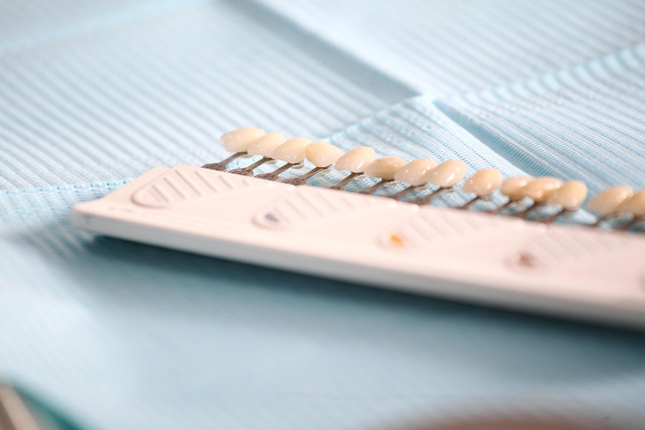 entdecken sie die bedeutung und die besten praktiken der mundhygiene für ein strahlendes lächeln und optimale zahngesundheit. tipps und ratschläge für die richtige pflege ihrer zähne und ihres zahnfleisches.