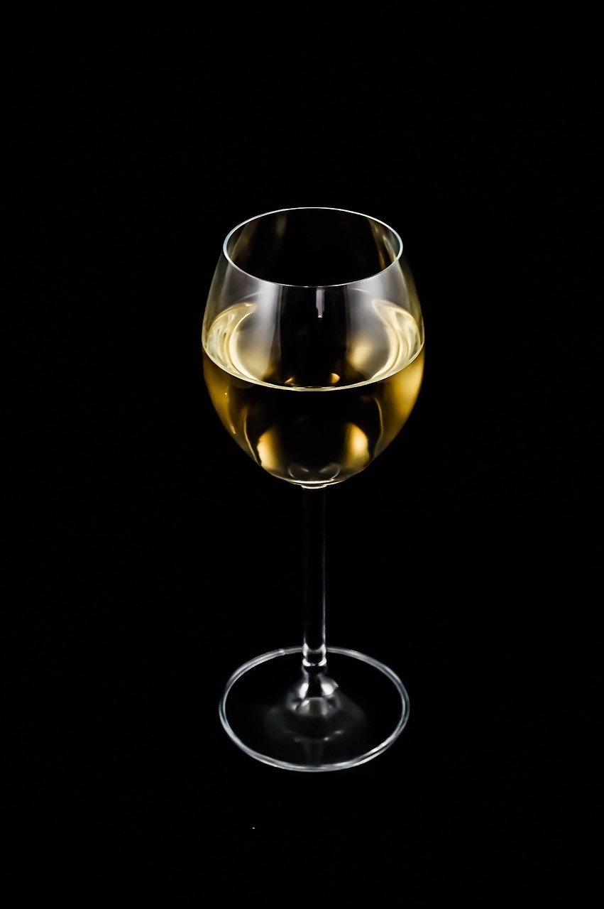 entdecken sie die erfrischende welt des weißweins. von fruchtigen aromen bis hin zu eleganten nuancen – unser sortiment bietet für jeden geschmack den perfekten weißwein. genießen sie die besten tropfen aus renommierten weinregionen deutschlands und darüber hinaus.