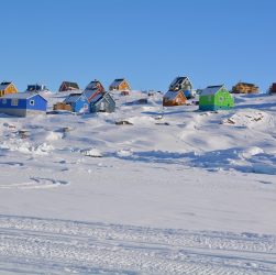 entdecken sie greenland – faszinierende landschaften, majestätische gletscher und einzigartige arktische tierwelt. erleben sie abenteuer und unberührte natur auf grönland!