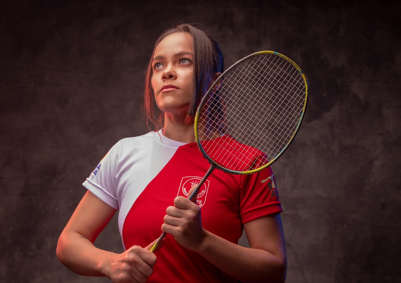 entdecken sie die faszinierende welt des badmintons! erfahren sie alles über regeln, techniken, ausrüstung und tipps für einsteiger und profis. bleiben sie fit und haben sie spaß mit diesem schnellen und spannenden sport.