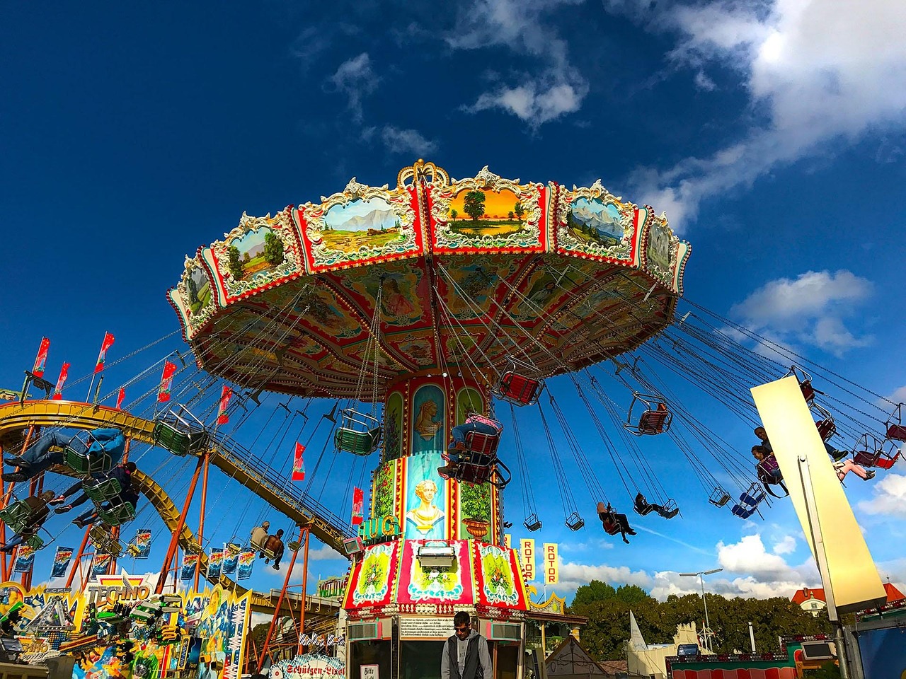 erfahren sie alles über das oktoberfest: geschichte, traditionen, veranstaltungen und tipps für ihren besuch auf dem größten volksfest der welt in münchen.
