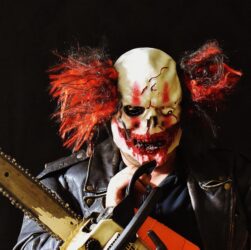 kidical mass ist eine kinderfreundliche fahrradveranstaltung, die familien sicher und gemeinsam durch die stadt radeln lässt.