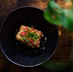 entdecken sie vielfältige und leckere rezepte zum kochen mit tofu. lernen sie einfache zubereitungsmethoden und zaubern sie köstliche gerichte mit diesem vielseitigen pflanzlichen protein.