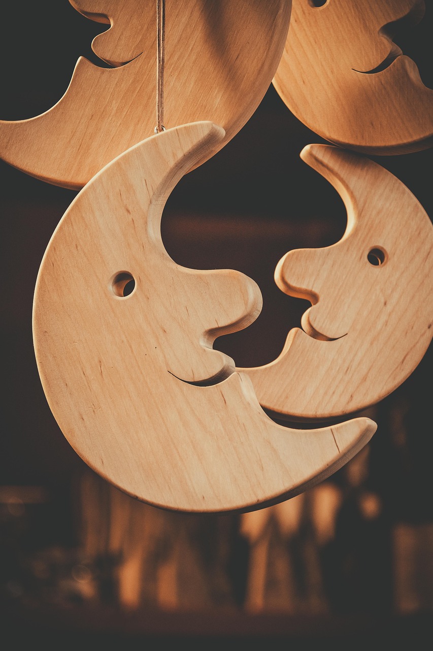 Entdecken Sie den lebendigen Markt f&uuml;r zeitgen&ouml;ssisches Kunsthandwerk im Michelst&auml;dter Stadtgarten vom 22. bis 24. August 2025