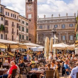 erfahren sie mehr über das kaufverhalten von lebensmitteln, einschließlich trends, einflussfaktoren und konsumentenpräferenzen im lebensmittelbereich.