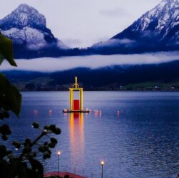 entdecken sie die festliche atmosphäre auf dem weihnachtsmarkt mit traditionellen ständen, weihnachtlichen leckereien und handgefertigten geschenken – ein unvergessliches erlebnis für die ganze familie.