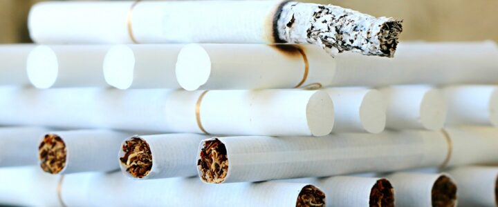 Gesundheitsstudie: Jugendlicher Alkoholkonsum sinkt, während ältere Menschen weiterhin eine Risikogruppe darstellen – Politische Maßnahmen gefordert