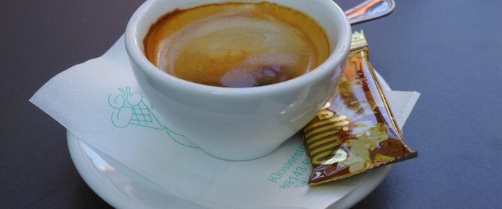 Italienischer Espresso, Rohmilch und die kulinarischen Trends, die uns wirklich auf die Nerven gehen