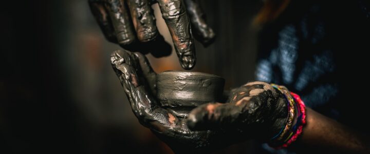 Kreativwerkstatt bei der VHS: Huddelbätz-Tasche und Huddelbätz-Rock selbst gestalten und nähen Kreativwerkstatt bei der VHS: Huddelbätz-Tasche und Huddelbätz-Rock selbst gestalten und nähen